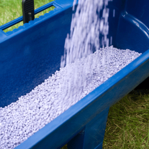 Difference Between Slow Release & Fast Release Fertilizer